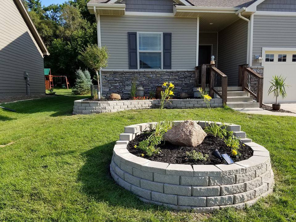 Stone Raised Garden Norwalk Seasonal - Des Moines, Iowa