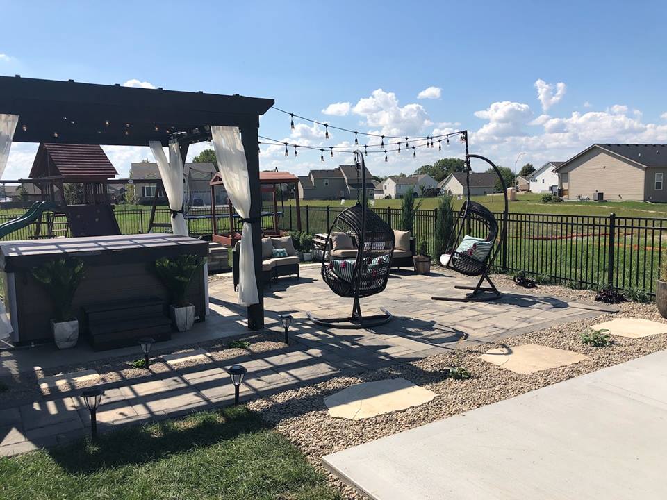 Finished Stone and Rock Patio Norwalk Seasonal - Des Moines, Iowa