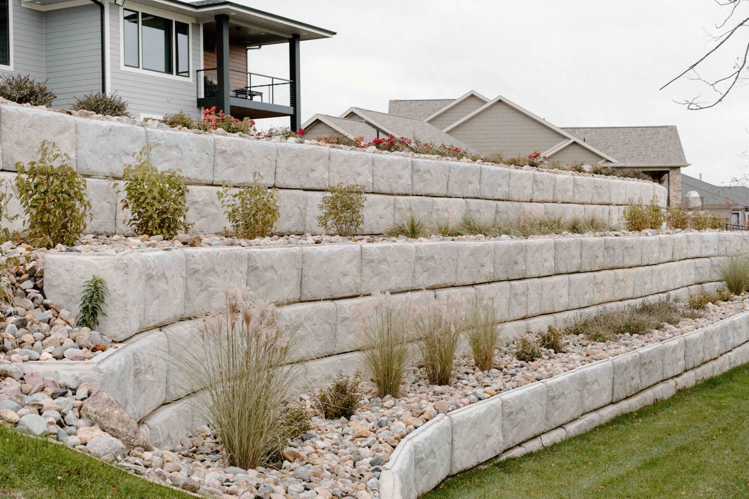 Multi Level Retaining Wall Norwalk Seasonal - Des Moines, Iowa